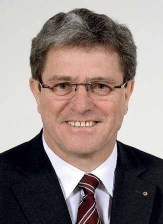 <b>Heinrich Köster</b> wurde im Januar zum neuen Präsidenten der Hochschule <b>...</b> - 638091-325x448