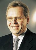 Ing. <b>Werner Heep</b>, Vorsitzender des Vorstands der Rütgers AG (Fotos: ... - 91957