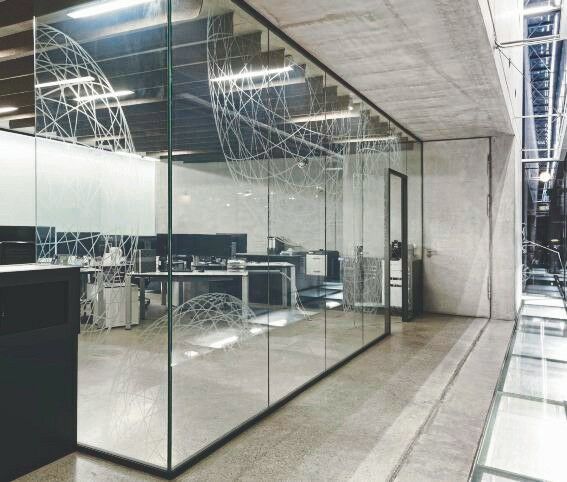Glas Trösch präsentiert Glastrennwandsystem Sanco Divide Easy