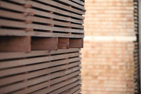 In den Startlöchern: Thermisch modifiziertes Holz für den Fensterbau