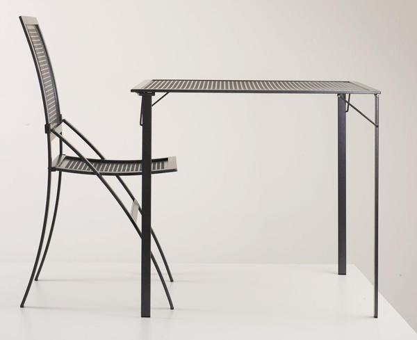 Esslinger Design-Manufaktur stellt klappbare Möbel vor