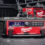 M18™_PACKOUT™_Radio_+_Charger